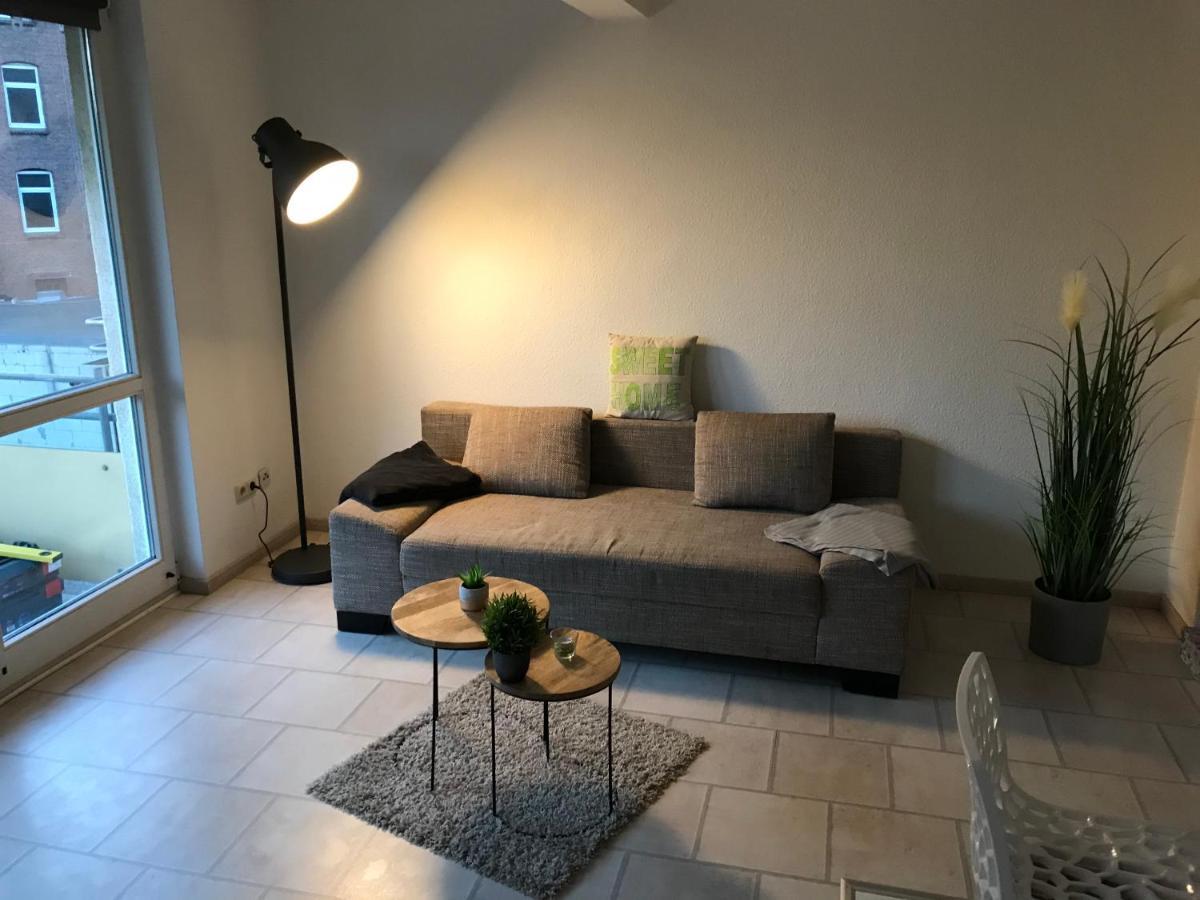 Stadtwohnung Im Zentrum Mit 24-7 Self Check-In, Wlan & Smart Tv Кил Екстериор снимка